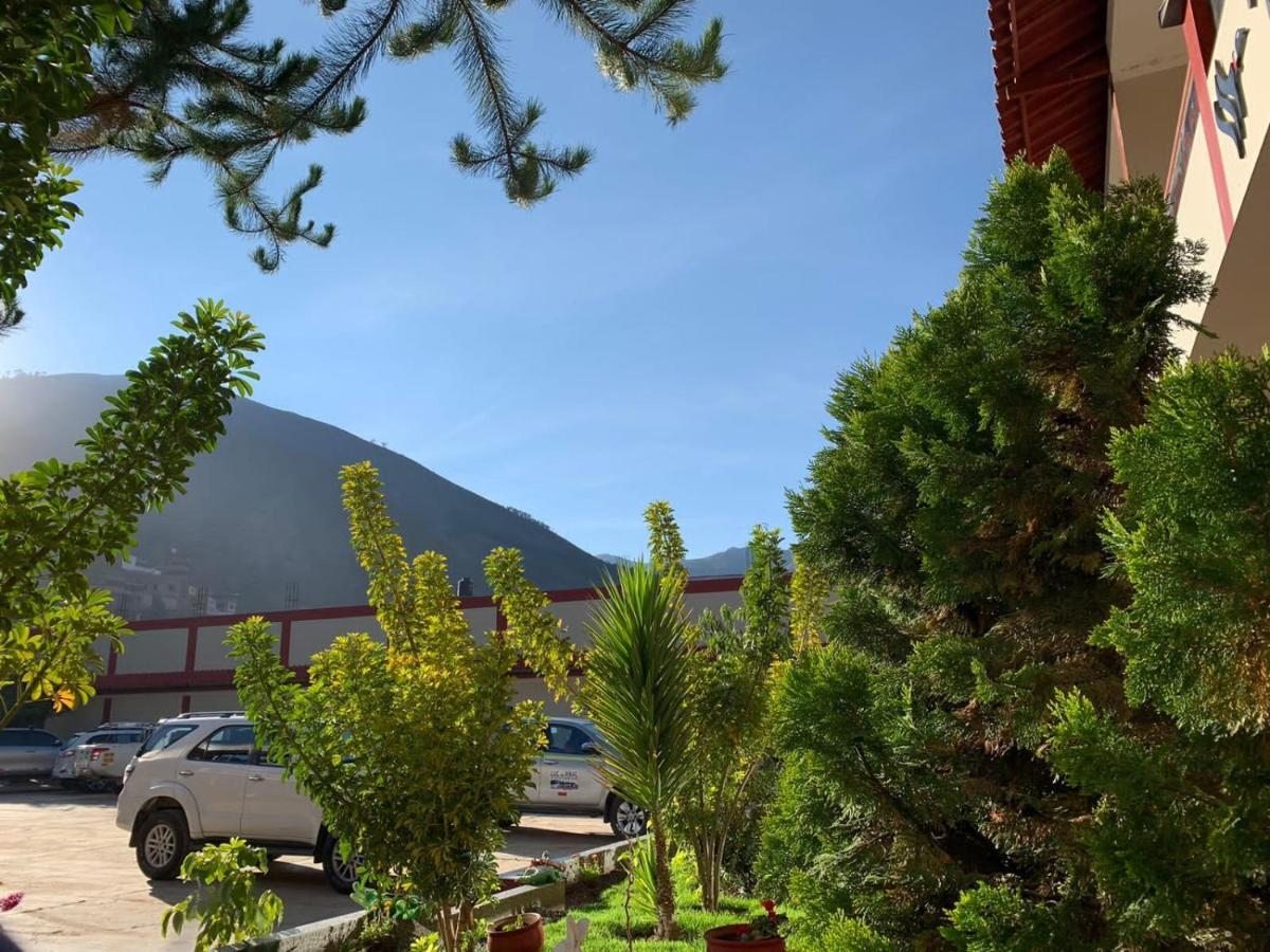 Hotel El Vuelo Del Condor Tarma Esterno foto
