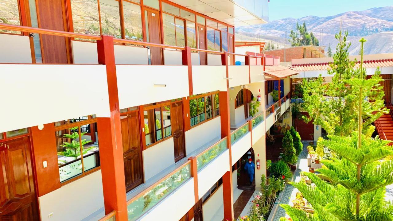 Hotel El Vuelo Del Condor Tarma Esterno foto